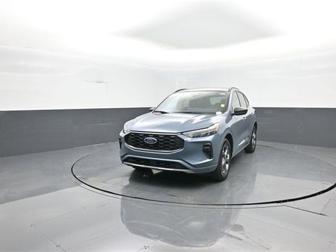 Certified 2023 Ford Escape ST-Line w/ Tech Pack #1 image 3