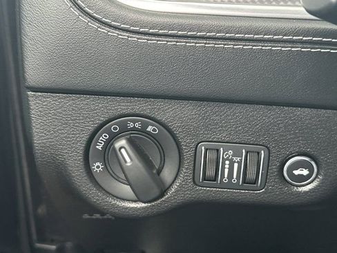 Used 2022 Dodge Charger SRT Hellcat w/ Harman/Kardon Audio Group image 26