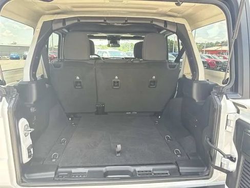 Used 2025 Jeep Wrangler Unlimited Rubicon AWD/4WD image 14