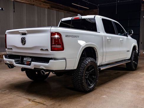 Used 2022 RAM 1500 Laramie w/ Sport Appearance Package AWD/4WD image 10