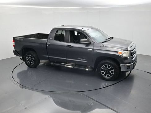 Used 2017 Toyota Tundra SR5 w/ TRD Off Road Package AWD/4WD image 40