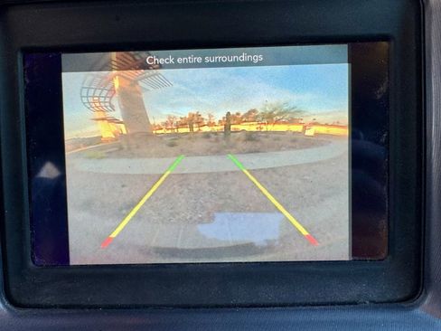 Used 2019 Dodge Charger SXT image 23