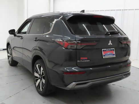 New 2026 Mitsubishi Outlander SEL FWD image 6