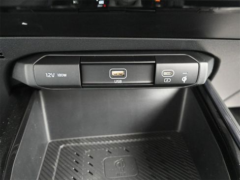 New 2026 Kia Niro SX image 30