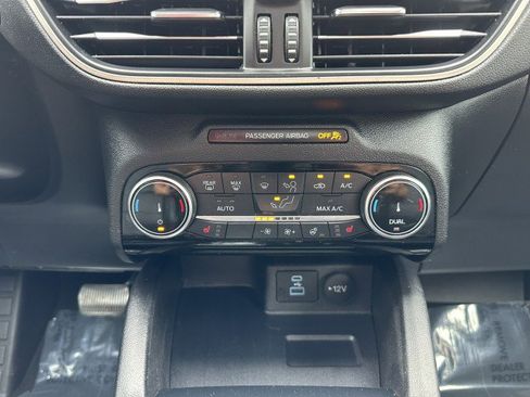 Used 2022 Ford Escape SEL image 31