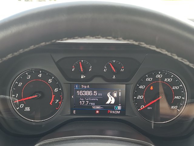 Used 2023 Chevrolet Camaro LT w/ Technology Package RWD image 14