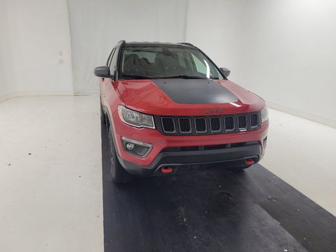 Used 2020 Jeep Compass Trailhawk AWD/4WD image 14