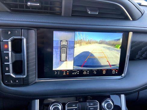 Used 2023 GMC Yukon XL Denali w/ Advanced Technology Package image 21