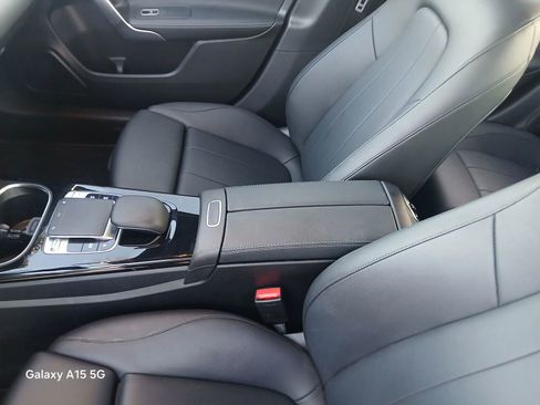 Used 2020 Mercedes-Benz A 220 image 7