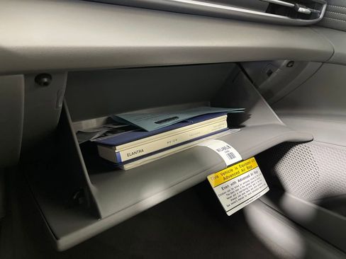 New 2026 Hyundai Elantra Sport image 27