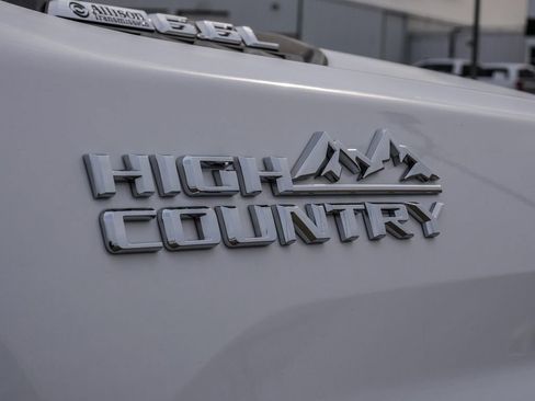 Certified 2025 Chevrolet Silverado 2500 High Country w/ High Country Premium Package image 11