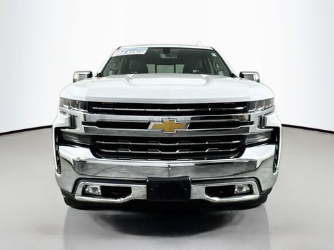 Used 2019 Chevrolet Silverado 1500 LTZ w/ LTZ Convenience Package AWD/4WD image 2