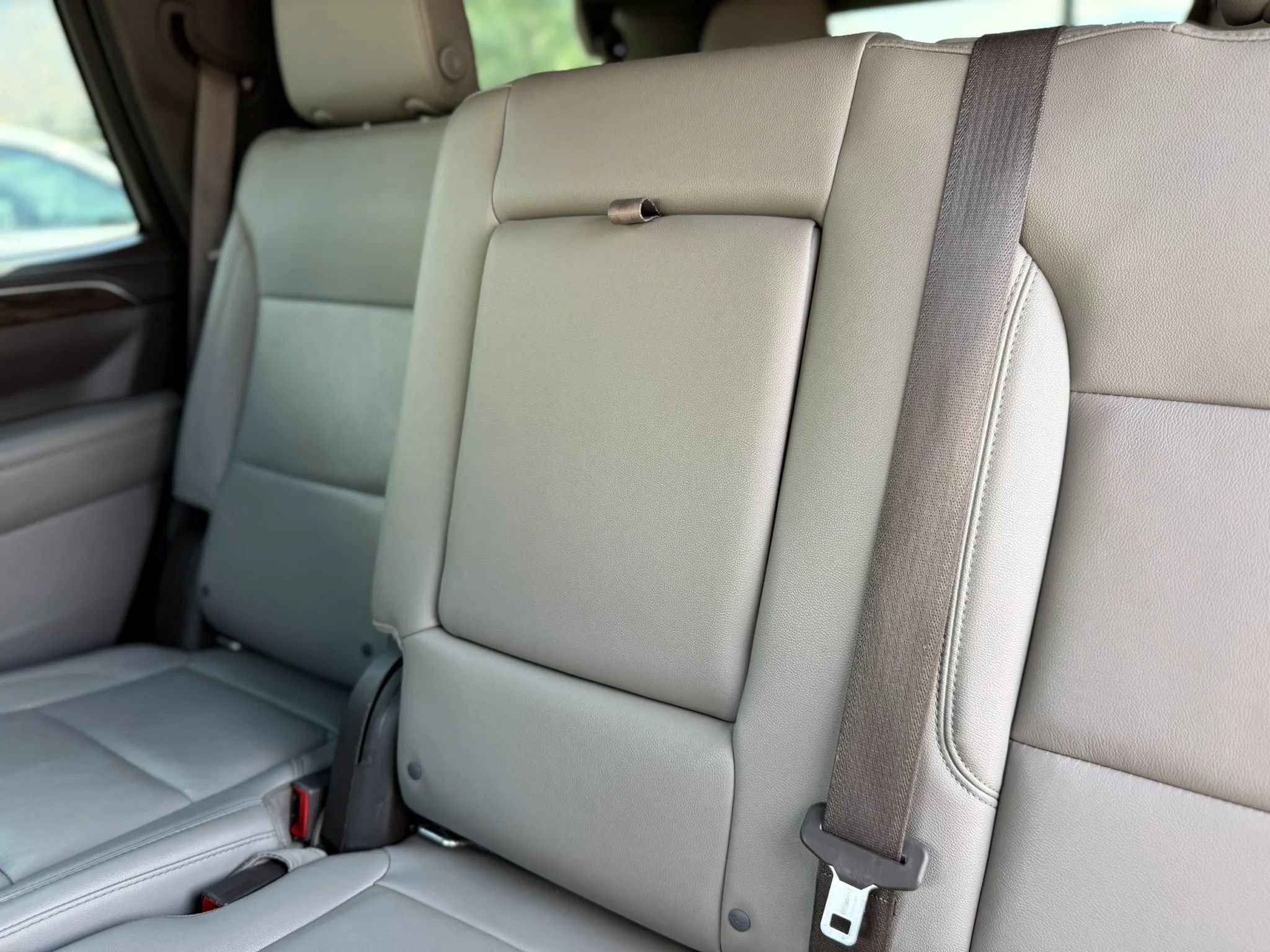 Used 2021 Chevrolet Tahoe LT AWD/4WD image 33
