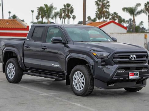 New 2026 Toyota Tacoma SR5 image 4