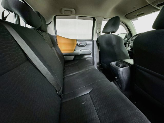 Used 2019 Toyota Tacoma SR5 RWD image 23