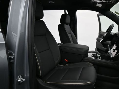 New 2026 GMC Yukon Elevation image 28