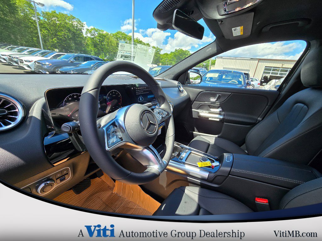 Used 2025 Mercedes-Benz GLA 250 4MATIC image 10