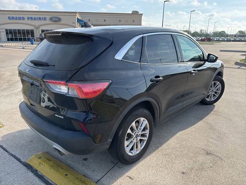 Used 2021 Ford Escape SE w/ Convenience Package image 11