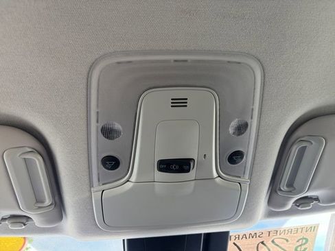 Used 2019 Toyota Prius XLE image 24