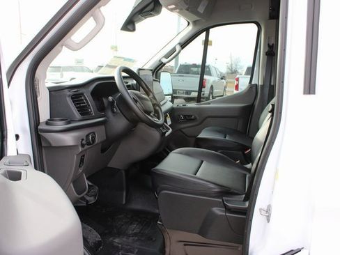 New 2026 Ford Transit 250 148 Medium Roof w/ Load Area Protection Package image 9
