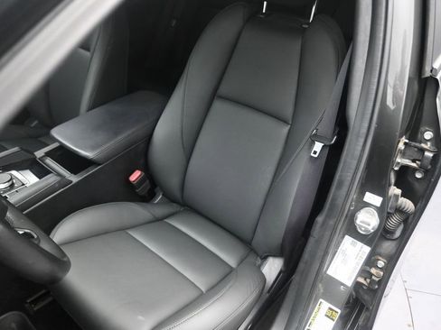 Used 2024 MAZDA MAZDA3 s FWD image 10