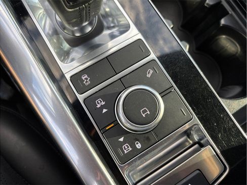 Used 2021 Land Rover Range Rover Sport HSE Silver Edition image 35