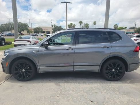 Used 2021 Volkswagen Tiguan SE FWD image 10