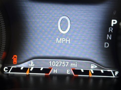 Used 2019 Jeep Cherokee Limited image 16