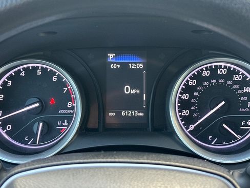 Used 2023 Toyota Camry LE image 28