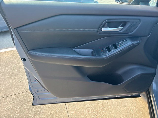 Used 2022 Nissan Rogue SL w/ SL Premium Package FWD image 19