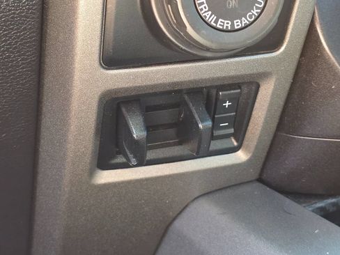 Used 2018 Ford F150 Raptor w/ Equipment Group 802A Luxury AWD/4WD image 49
