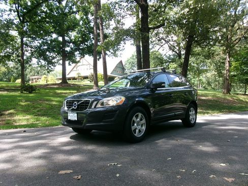 Used 2012 Volvo XC60 3.2 AWD/4WD image 1