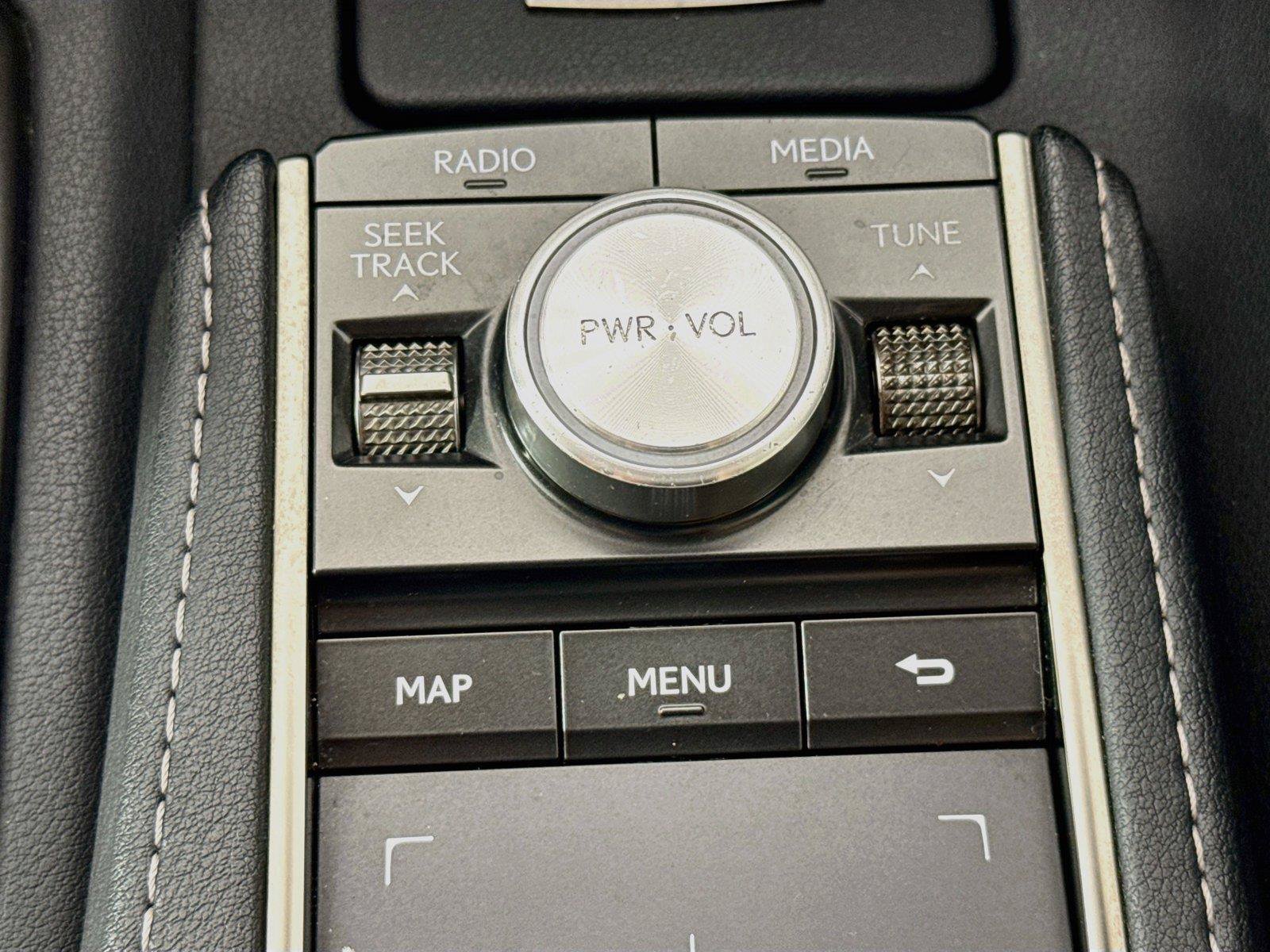 Used 2021 Lexus LC 500 Convertible w/ Touring Package RWD image 19