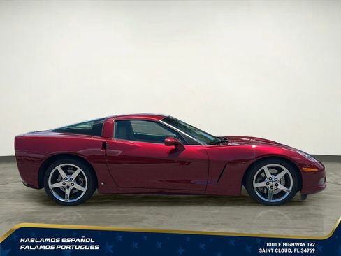Used 2007 Chevrolet Corvette Coupe w/ Performance Package RWD image 8