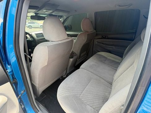 Used 2011 Toyota Tacoma 4x4 Double Cab w/ SR5 Pkg #2 image 21