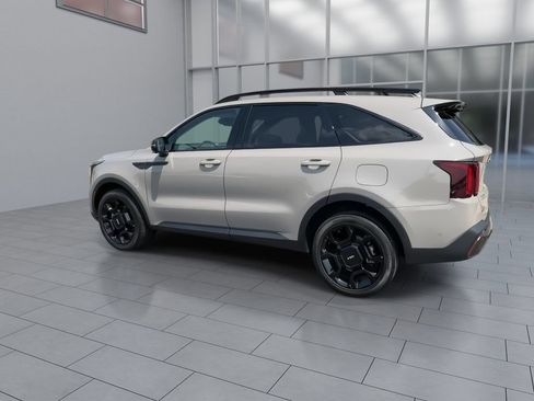 Used 2024 Kia Sorento SX AWD/4WD image 6