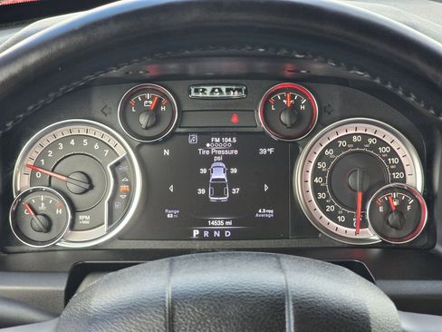 Used 2023 RAM 1500 Express w/ Wheel & Sound Group image 25