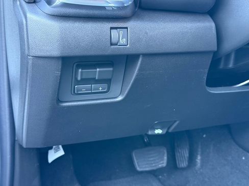 New 2026 GMC Canyon Elevation w/ Convenience Package image 14