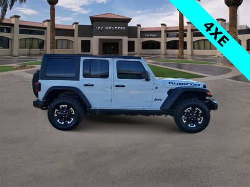 Used 2024 Jeep Wrangler Unlimited Rubicon 4xe w/ Convenience Group image 9