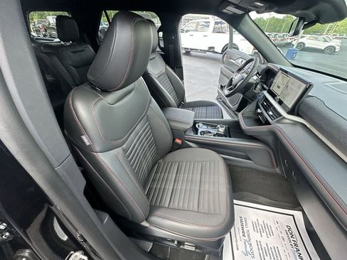New 2026 Ford Explorer ST-Line AWD/4WD image 32