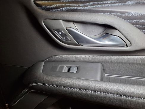 Used 2022 GMC Yukon Denali image 25