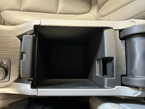 Used 2019 GMC Acadia SLT AWD/4WD image 26