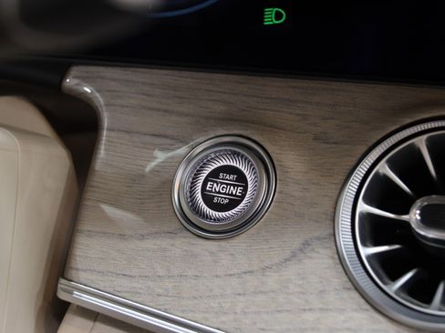 Used 2021 Mercedes-Benz E 450 4MATIC Cabriolet image 59