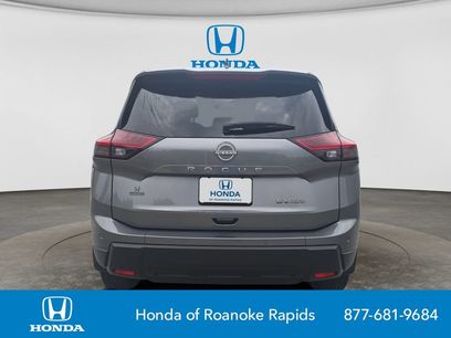 Used 2024 Nissan Rogue SV