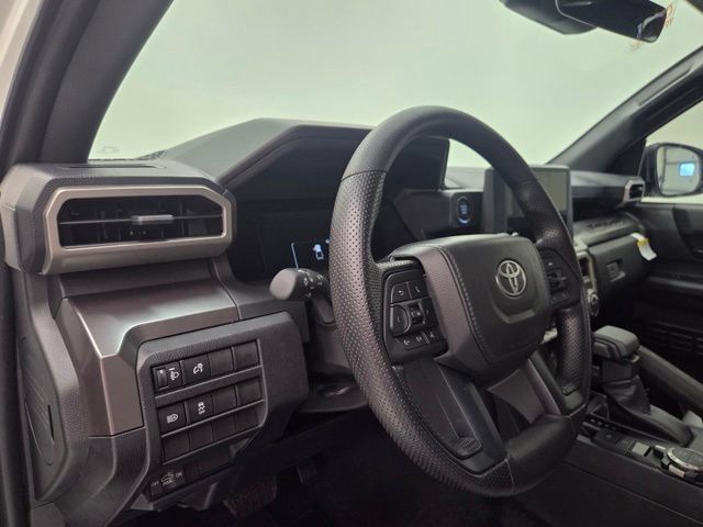 Used 2025 Toyota Camry SE w/ Convenience Package FWD image 62