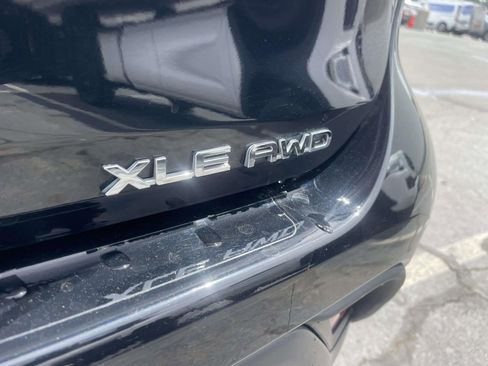 Used 2023 Toyota Highlander XLE image 8