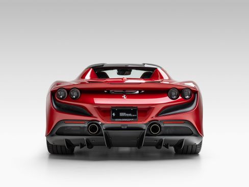 Certified 2023 Ferrari F8 Tributo RWD image 7