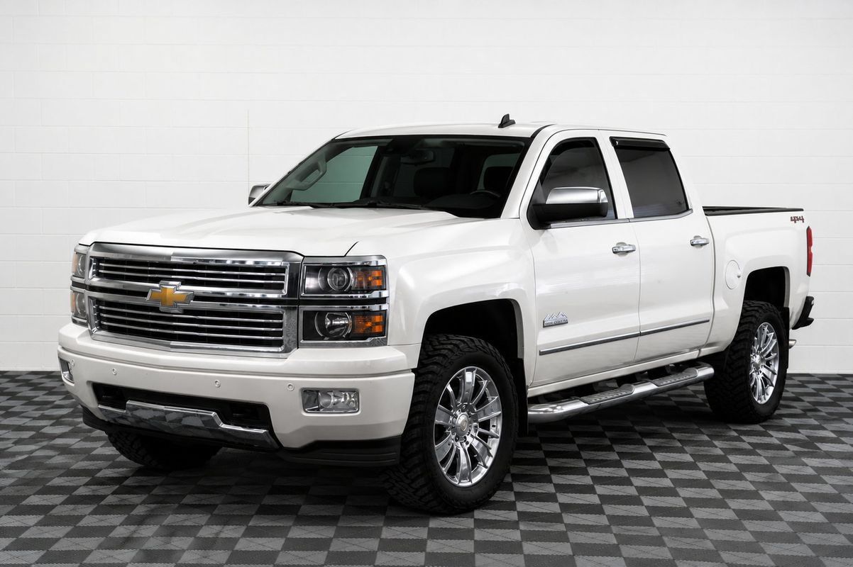 Used 2014 Chevrolet Silverado 1500 High Country w/ High Country Premium Package AWD/4WD image 1