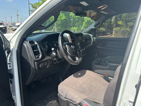 Used 2022 RAM 2500 Tradesman RWD image 12