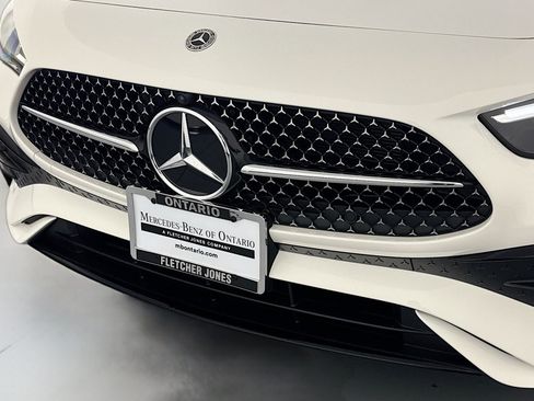 New 2026 Mercedes-Benz CLE 300 4MATIC Coupe image 12